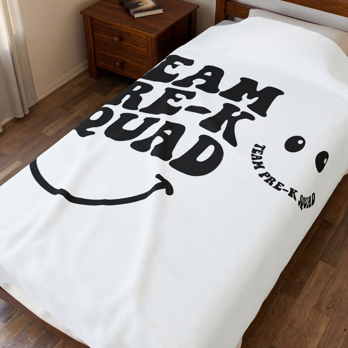 Smiley Face Teachers School Gift Playful Emoji Educator Enthusiast Fun Classroom Retro Bold Text Blanket