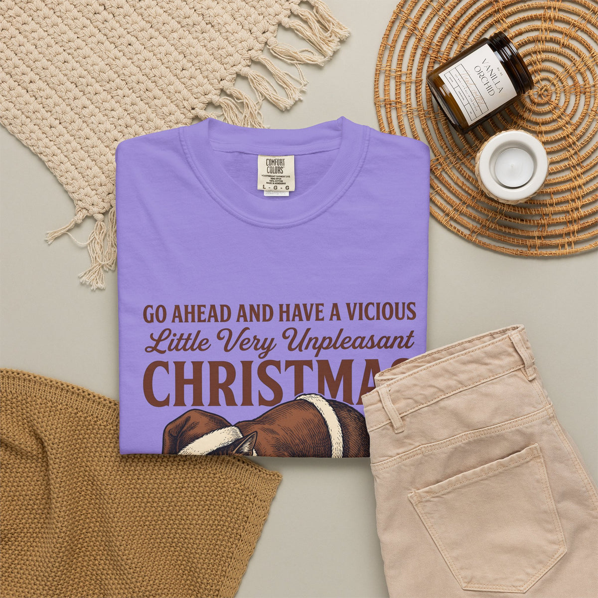 Santa Cat Cat Christmas Gift Vintage Christmas Cat Cat Fan Retro Holiday Hand Drawn T-Shirt