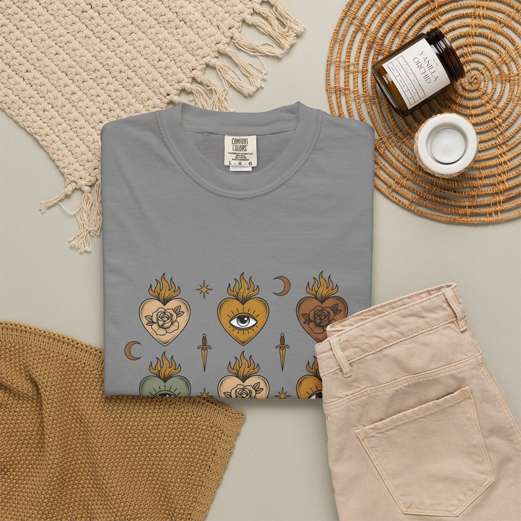 Sacred Heart Pattern T-Shirt Boho Chic Mystical Gift Women Tattoo T-Shirt Heart Design T-Shirt Bohemian Fan Ink Graphic T-Shirt Vintage Crescent