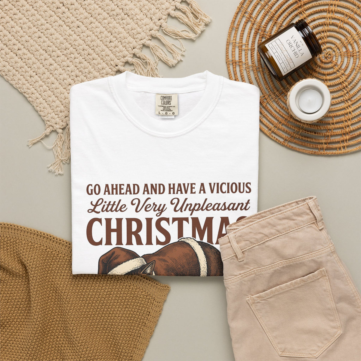 Santa Cat Cat Christmas Gift Vintage Christmas Cat Cat Fan Retro Holiday Hand Drawn T-Shirt
