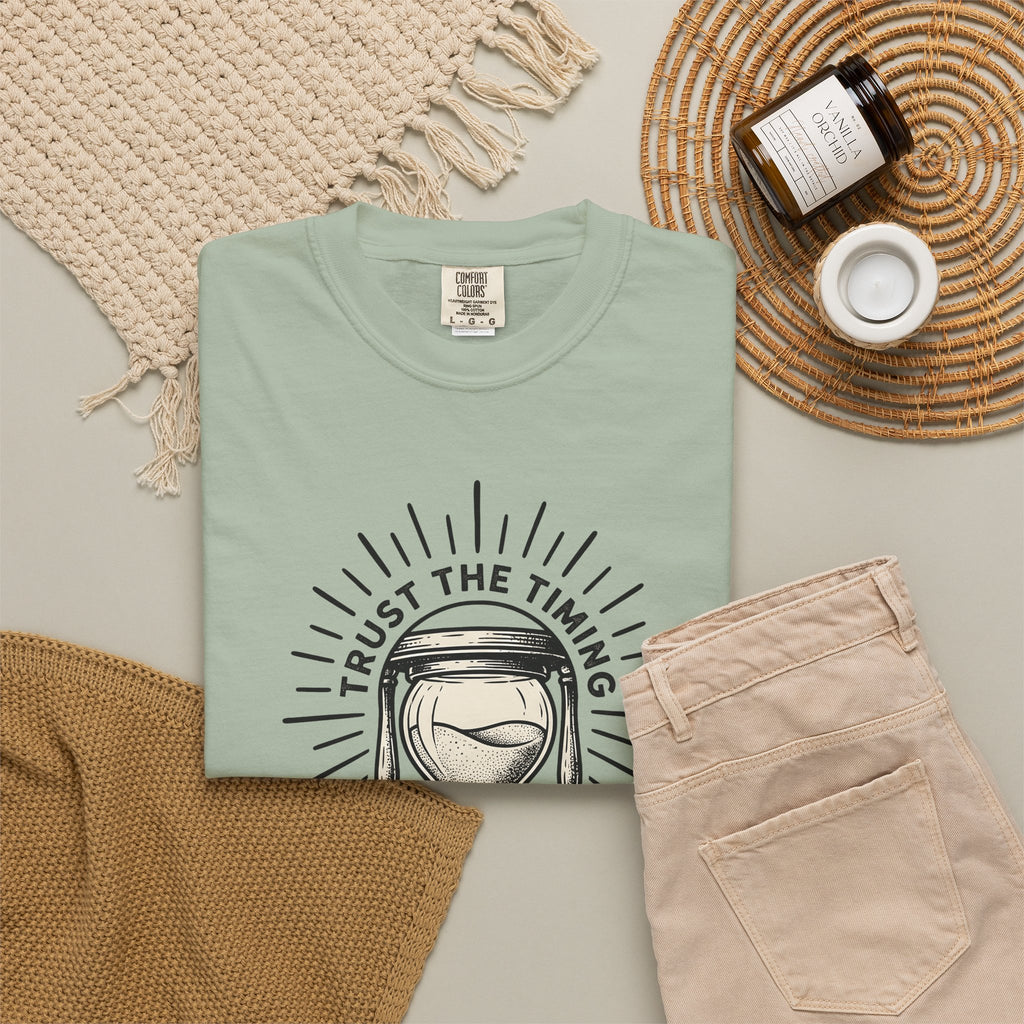 Hourglass T-Shirt Boho Chic Spiritual Gift Women Tattoo T-Shirt Sandtimer T-Shirt Bohemian Enthusiast Ink T-Shirt Mystical Graphic Vintage Stars
