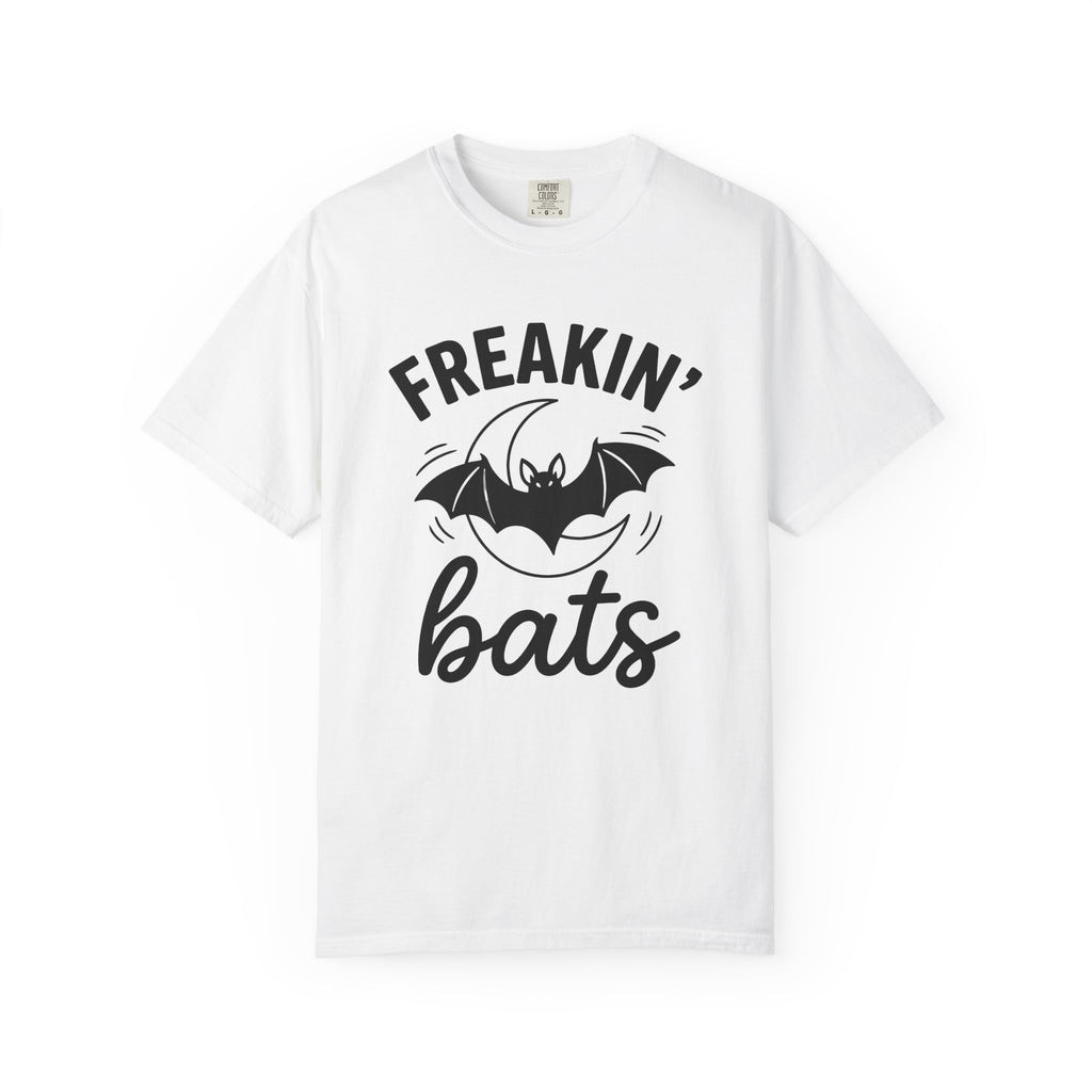 Bat Moon Halloween Spooky Gift Bold Lunar Horror Fan Dark Vintage Retro Crescent T-Shirt