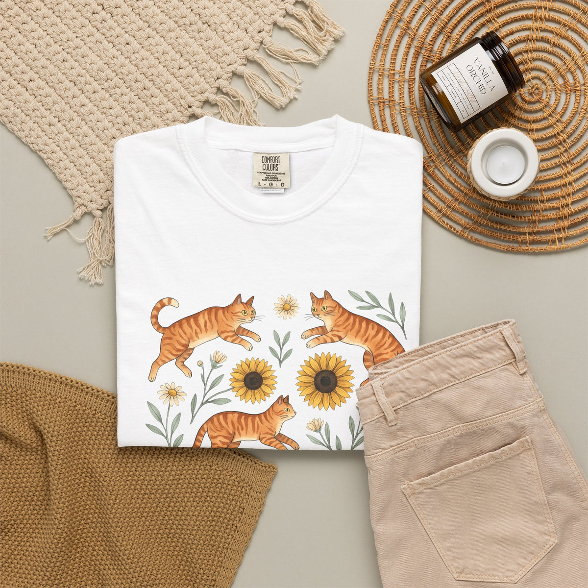 Ginger Cats T-Shirt Cat Flower Gift Women Cartoon T-Shirt Orange Cat T-Shirt Cat Fan Feline Graphic Illustration Comic T-Shirt Sketch Sunflower