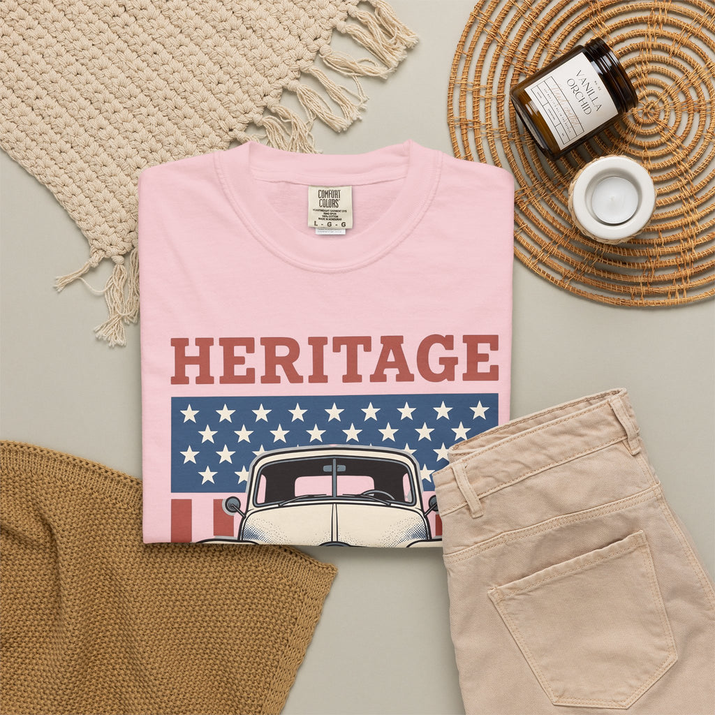Antique Lorry T-Shirt America Liberty Gift Women Retro T-Shirt Truck T-Shirt Patriot Enthusiast Vintage T-Shirt Freedom Graphic Line Art Flag