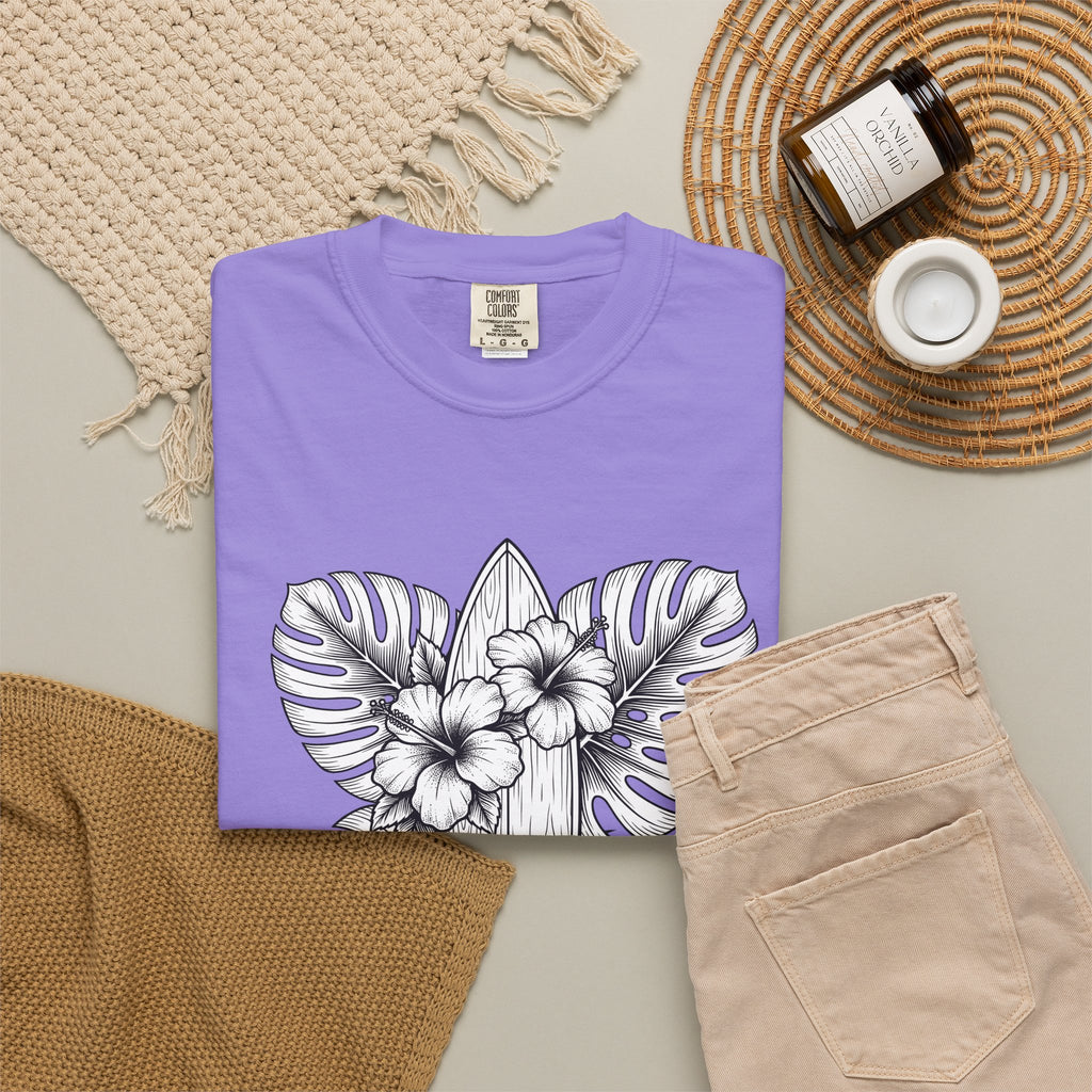 Surfboard Petals T-Shirt Surfing Shore Gift Women Drawing T-Shirt Surfboards T-Shirt Surfer Fan Illustration Graphic Nature Flower T-Shirt