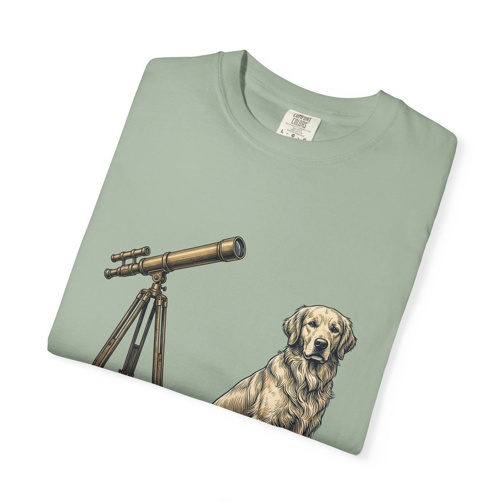 Golden Retriever T-Shirt Dog Universe Gift Women Antique T-Shirt Retriever T-Shirt Dog Fan Vintage T-Shirt Galaxy Graphic Cartoon Telescope T-Shirt