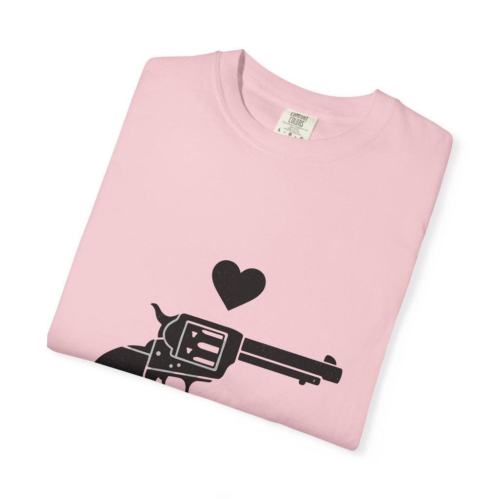Revolver Graphic T-Shirt Cowgirl Country Gift Women Western T-Shirt Gun T-Shirt Cowboy Fan Rustic Design Country Illustration Graphic Vintage