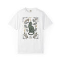 Star Cat T-Shirt Boho Chic Horoscope Gift Women Retro T-Shirt Kitty T-Shirt Bohemian Fan Vintage T-Shirt Zodiac Graphic Hand Drawn Greenery T-Shirt