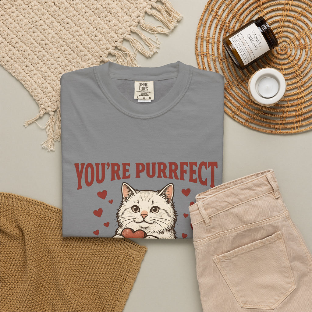 Kitten T-Shirt T-Shirt Cat Hearts Gift Women Retro T-Shirt Coffee T-Shirt T-Shirt Cat Fan Feline T-Shirt Vintage T-Shirt Valentine Graphic Sketch Love Symbols