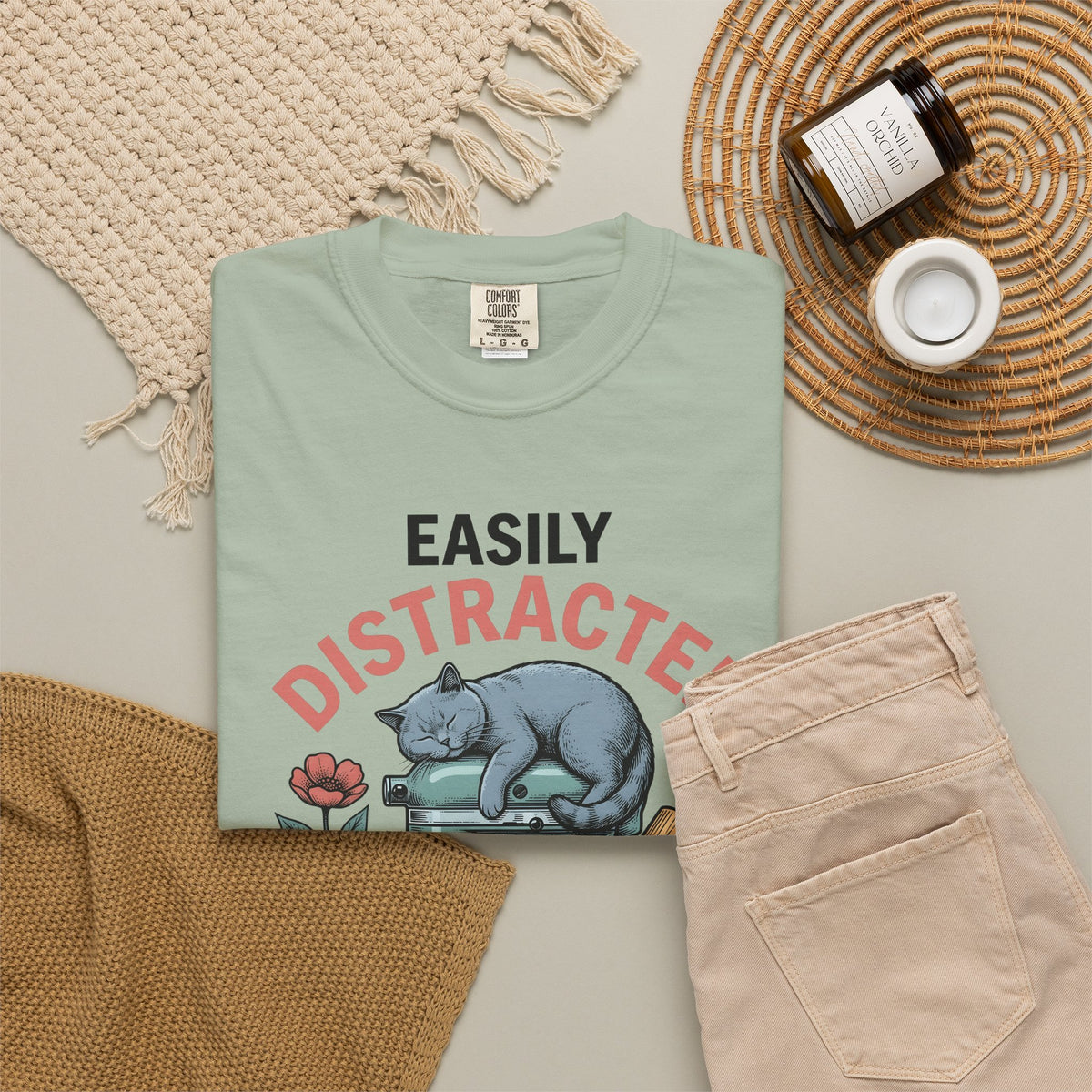 Cat Blender T-Shirt Cat Dessert Gift Women Retro T-Shirt Blender T-Shirt Cat Fan Vintage T-Shirt Pastry Graphic Sketch Blossoms T-Shirt