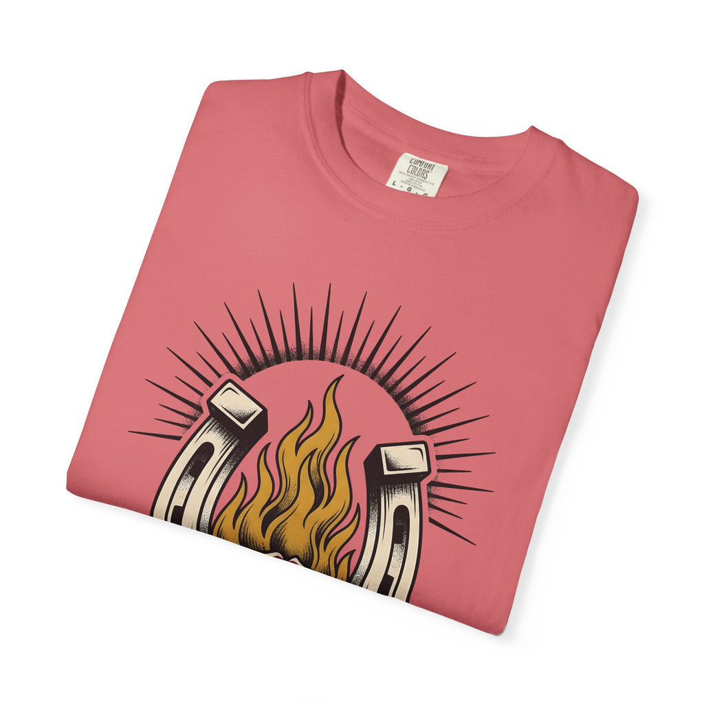Horseshoe Blaze Rose T-Shirt Cowgirl Ranch Gift Women Classic Tattoo T-Shirt Rose Tattoo T-Shirt Cowgirl Fan Traditional Tattoo T-Shirt Farm