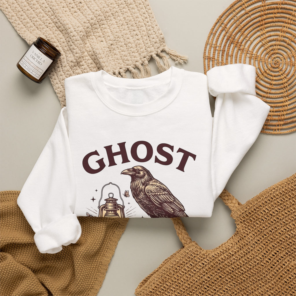 Dark Bird Lantern Sweatshirt Gothic Autumn Gift Women Old School Sweatshirt Lantern Sweatshirt Dark Fan Retro Sweatshirt Fall Graphic Cartoon Log Post Sweatshirt