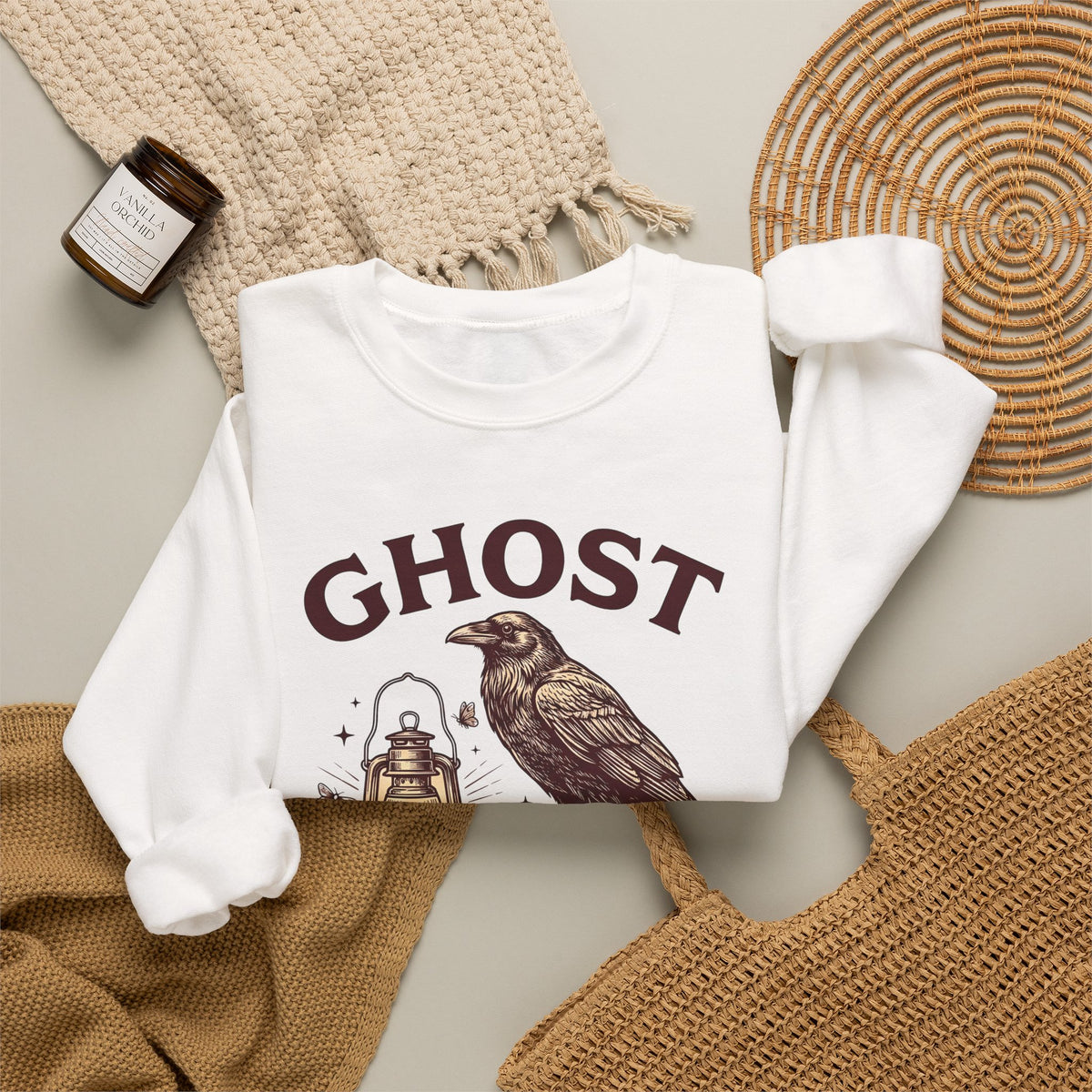 Dark Bird Lantern Sweatshirt Gothic Autumn Gift Women Old School Sweatshirt Lantern Sweatshirt Dark Fan Retro Sweatshirt Fall Graphic Cartoon Log Post Sweatshirt