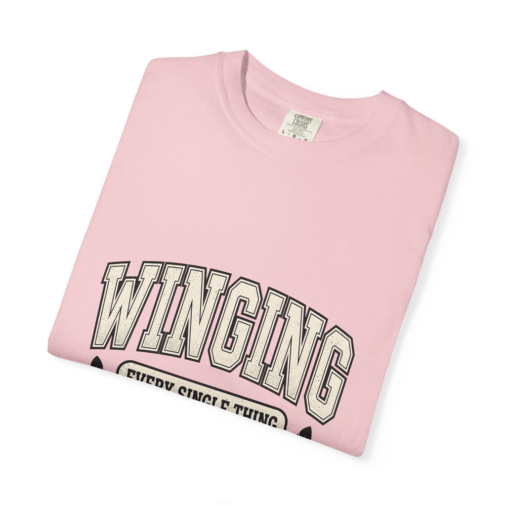 Feather Illustration T-Shirt Mom Comedy Gift Women Bold Retro T-Shirt Plume T-Shirt Mother Fan Retro Style T-Shirt Humor Graphic Vintage Witty