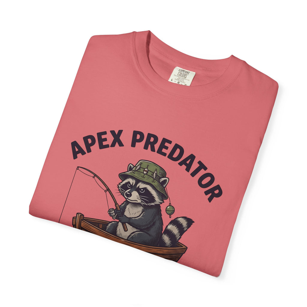 Raccoon Angler Fishing Wildlife Gift Cute Trash Panda Angling Fan Furry Retro Fishing Boat T-Shirt