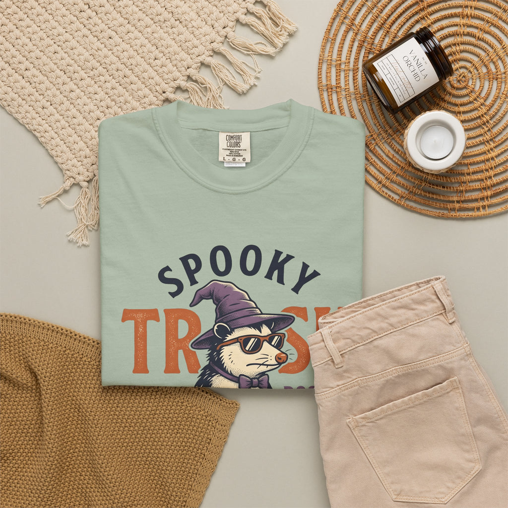 Possum Wizard Halloween Animal Gift Vintage Opossum Spooky Fan Retro Creature Hand Drawn T-Shirt