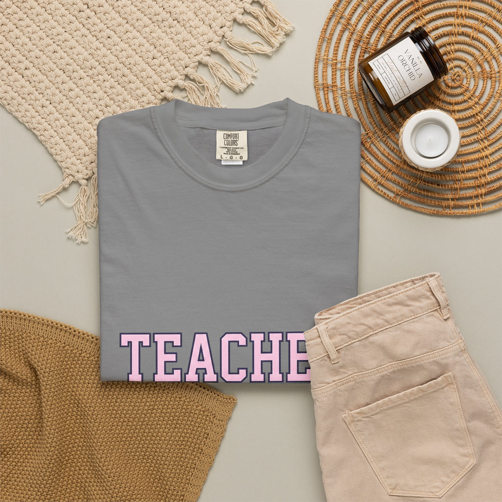 Bow Graphic T-Shirt Teachers Appreciation Gift Women Bold T-Shirt Bow T-Shirt Educator Enthusiast Graphic T-Shirt Gratitude Illustration Minimalist