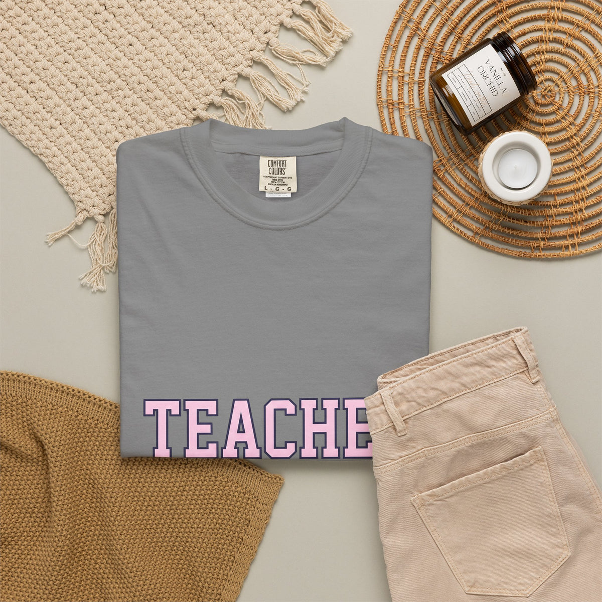 Bow Graphic T-Shirt Teachers Appreciation Gift Women Bold T-Shirt Bow T-Shirt Educator Enthusiast Graphic T-Shirt Gratitude Illustration Minimalist
