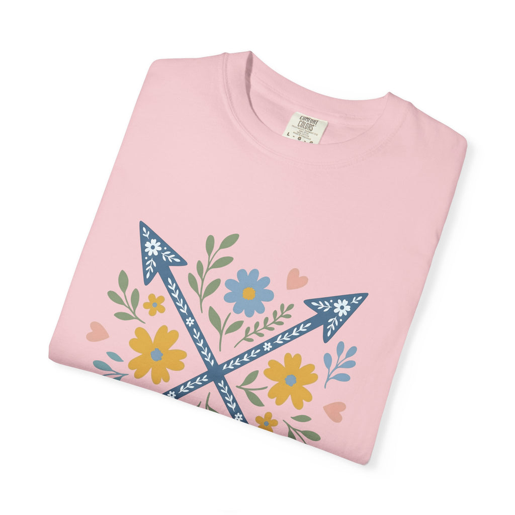 Crossed Arrows T-Shirt Cowgirl Country Gift Women Folk T-Shirt Quivers T-Shirt Rodeo Fan Quilt Design Southwestern Wildflowers T-Shirt