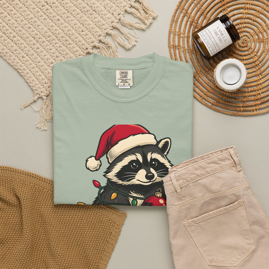 Raccoon Holiday Hat T-Shirt Christmas Creatures Gift Women Comic T-Shirt Trash Panda T-Shirt Xmas Fan Cartoon T-Shirt Animal Graphic Line Art