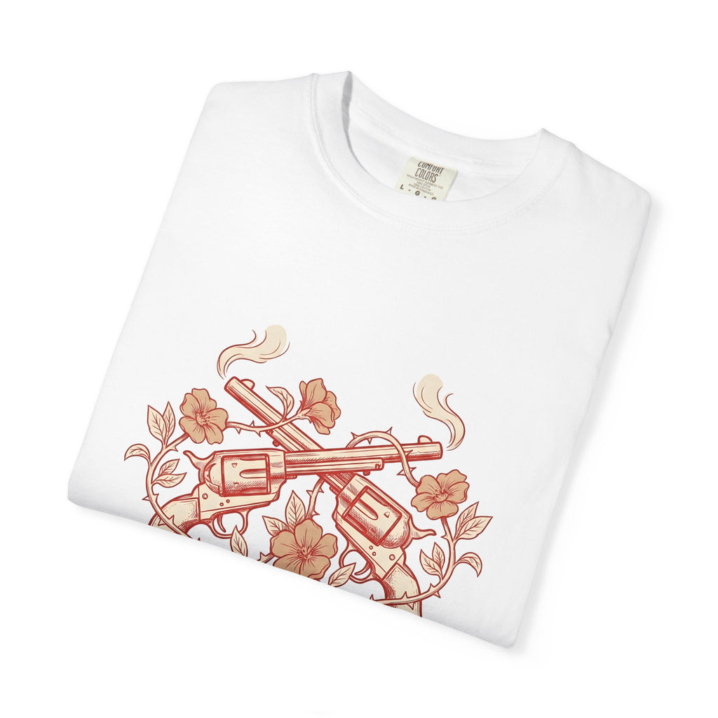 Crossed Six Shooters T-Shirt Cowgirl Rodeo Gift Women Old School T-Shirt Pistols T-Shirt Cowboy Fan Gunslinger T-Shirt Rodeo Graphic Line Art