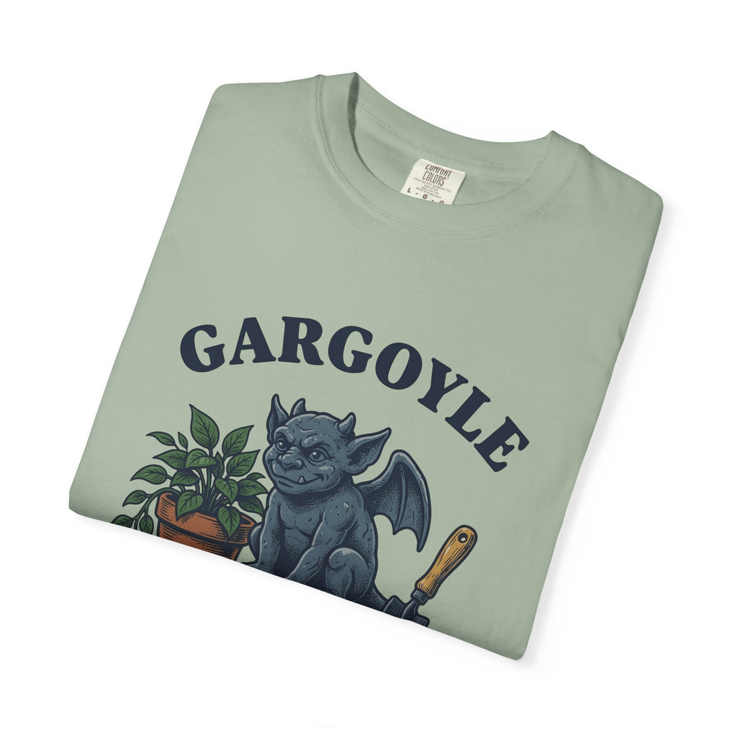 Gargoyle Figure T-Shirt Funny Garden Gift Women Comic T-Shirt Statue T-Shirt Humor Fan Caricature T-Shirt Yard Graphic Old School Planter T-Shirt